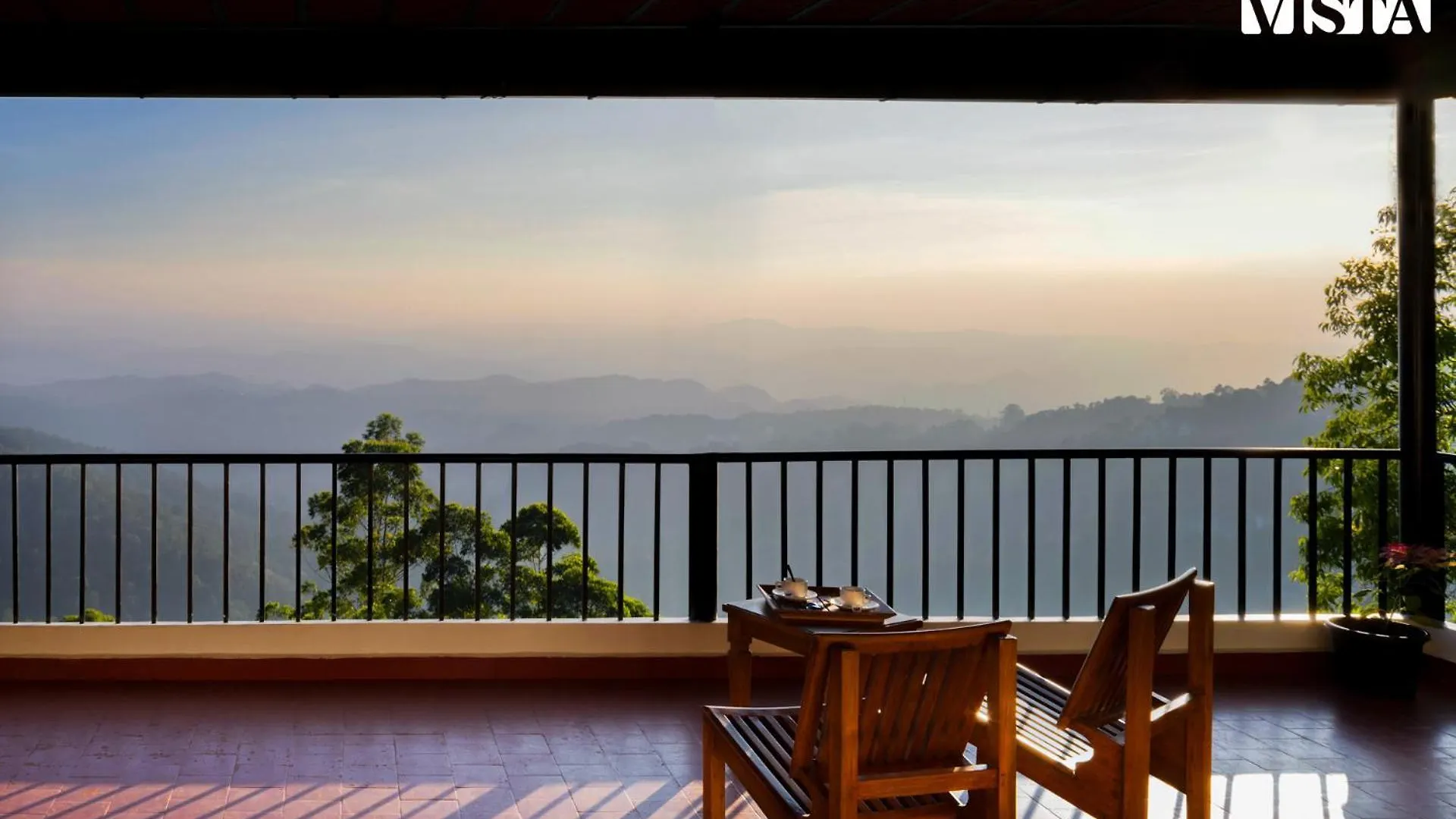 Stayvista At Vale Echoes - Breakfast Included Munnar